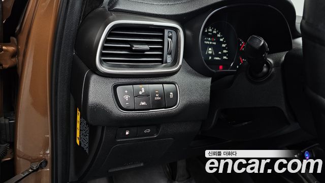 Kia Sorento 2015 — photo 22