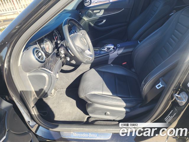 Mercedes-Benz E-Class 2018 — photo 9