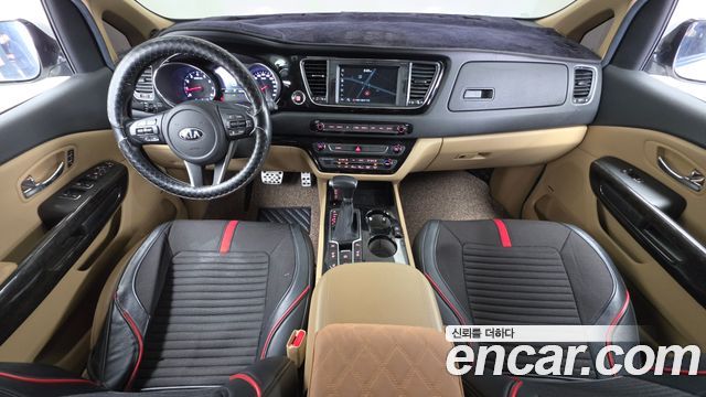 Kia Canival 2019 — photo 7