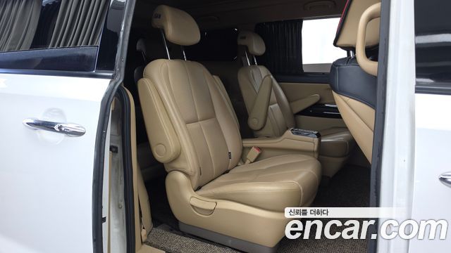 Kia Canival 2019 — photo 12