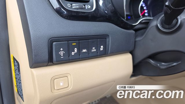Kia Canival 2019 — photo 16