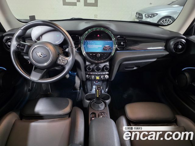 Mini Cooper 2023 — photo 6