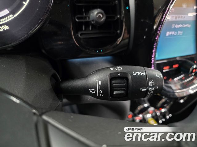 Mini Cooper 2023 — photo 17