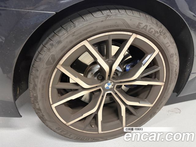 BMW 5-Series 2023 — photo 6