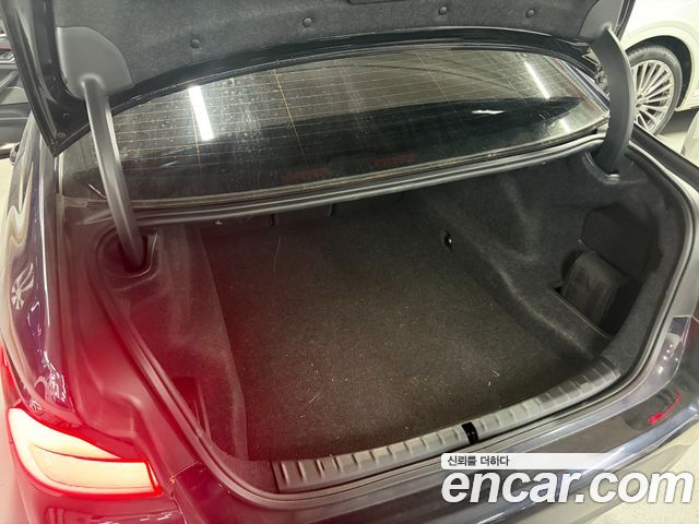 BMW 5-Series 2023 — photo 15