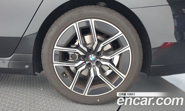 BMW 7-Series 2025 — photo 7