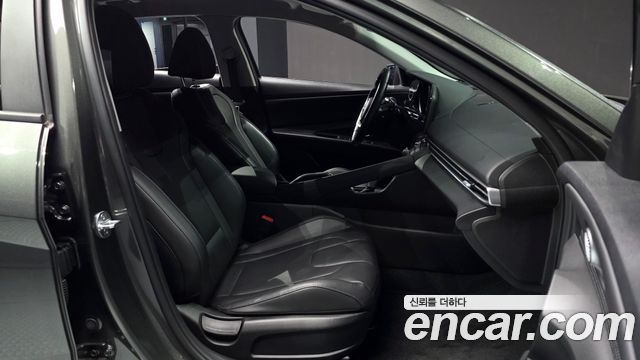 Hyundai AVANTE 2023 — photo 18