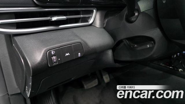 Hyundai AVANTE 2023 — photo 22