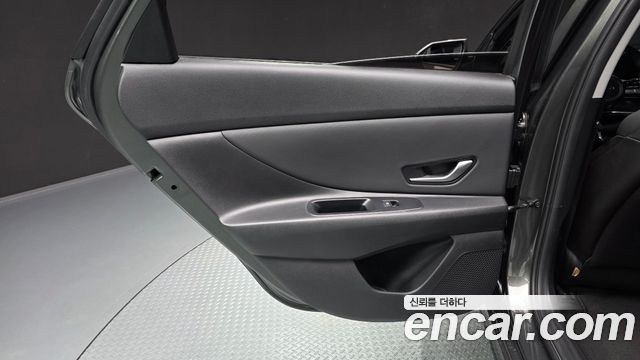 Hyundai AVANTE 2023 — photo 15