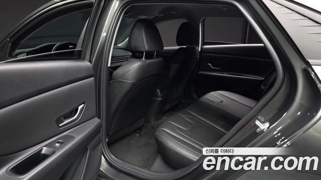 Hyundai AVANTE 2023 — photo 16