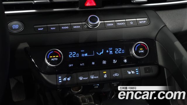 Hyundai AVANTE 2023 — photo 28