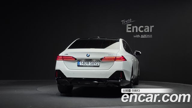 BMW 5-Series 2025 — photo 4