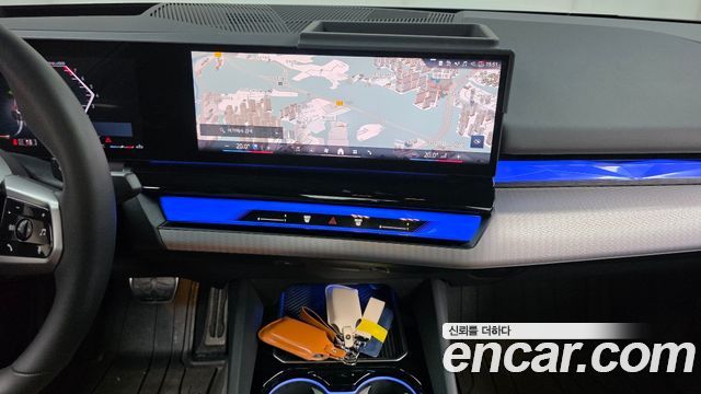 BMW 5-Series 2025 — photo 20