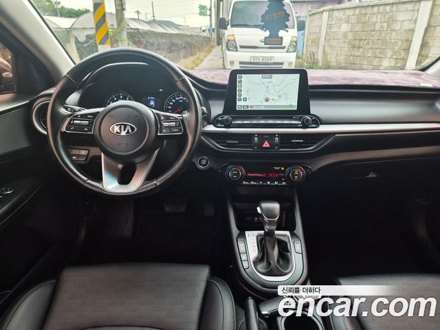 Kia K3 2019 — photo 7