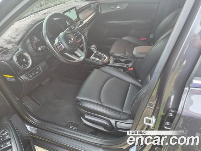 Kia K3 2019 — photo 10