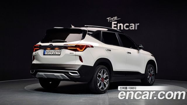 Kia Seltos 2020 — photo 2