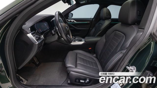 BMW 4-Series 2022 — photo 10