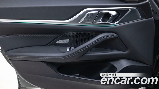 BMW 4-Series 2022 — photo 11