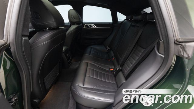 BMW 4-Series 2022 — photo 18