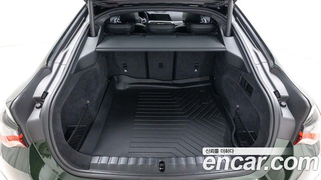 BMW 4-Series 2022 — photo 20
