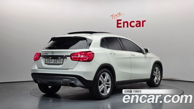 Mercedes-Benz GLA-Class 2016 — photo 2
