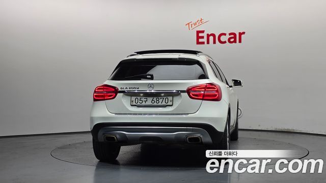 Mercedes-Benz GLA-Class 2016 — photo 4