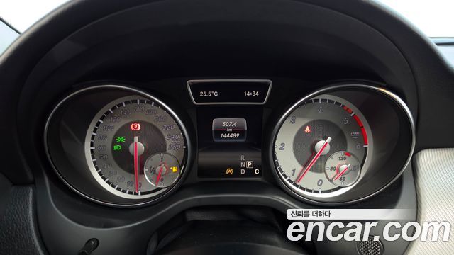 Mercedes-Benz GLA-Class 2016 — photo 8