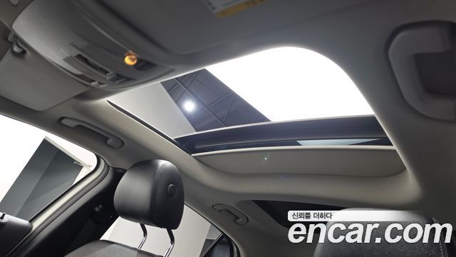 Mercedes-Benz GLA-Class 2016 — photo 18