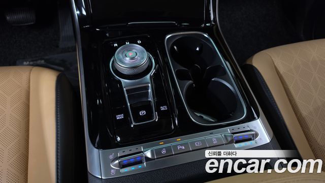 Kia Canival 2023 — photo 12
