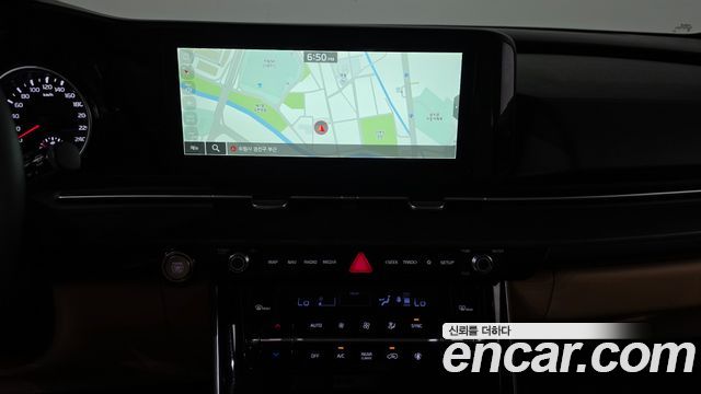 Kia Canival 2023 — photo 18