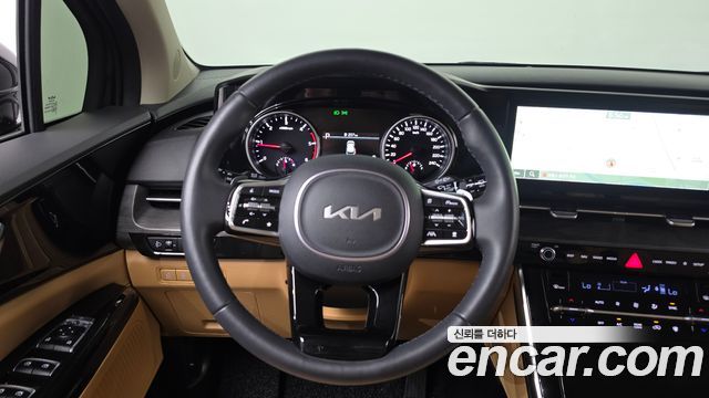 Kia Canival 2023 — photo 19