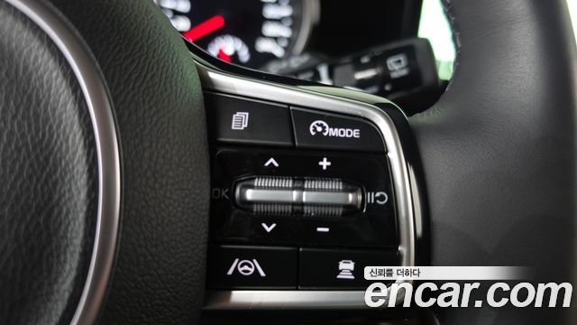 Kia Canival 2023 — photo 22