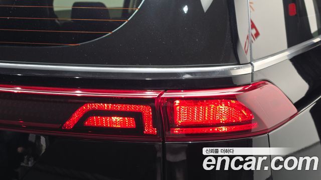 Kia Canival 2023 — photo 9