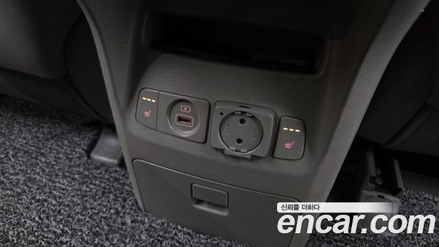 Kia Canival 2018 — photo 19