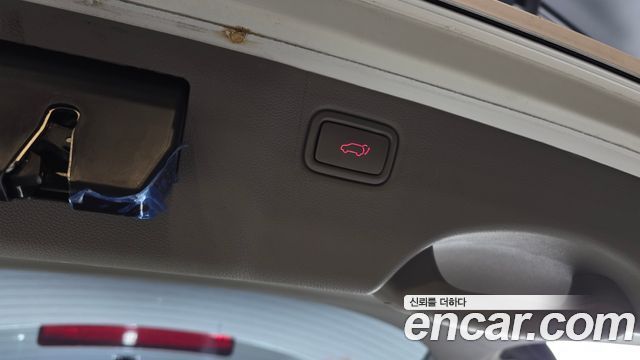 Kia Canival 2018 — photo 20