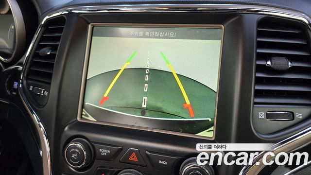 Jeep Cherokee 2016 — photo 15