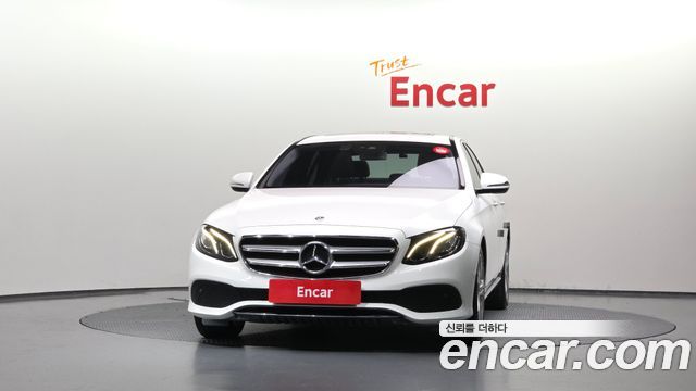 Mercedes-Benz E-Class 2018 — photo 3