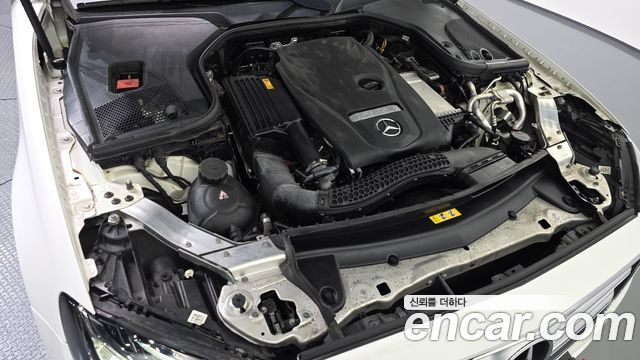 Mercedes-Benz E-Class 2018 — photo 6