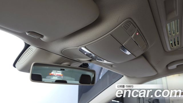 Mercedes-Benz E-Class 2018 — photo 27