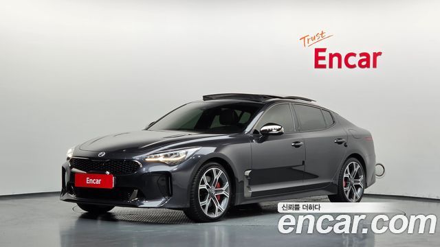 Kia Stinger 2018 — photo 1