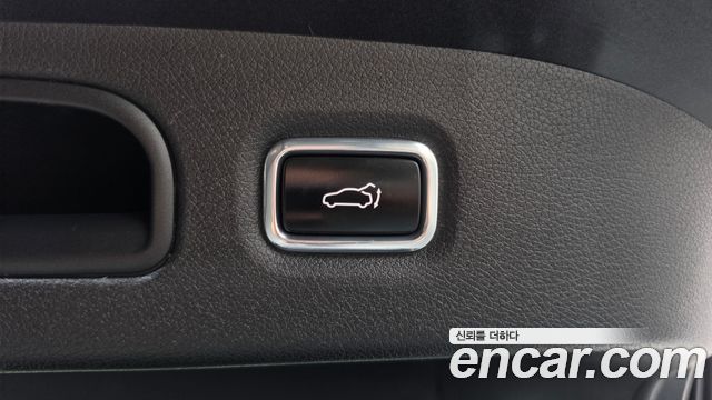 Kia Stinger 2018 — photo 23