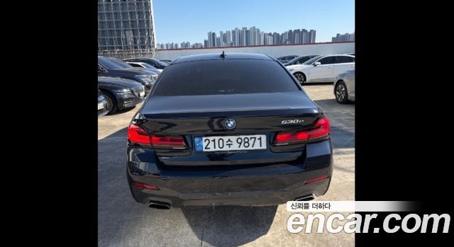BMW 5-Series 2023 — photo 6