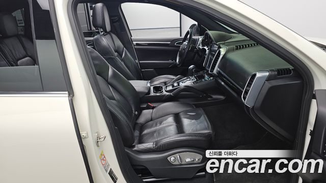 Porsche Cayenne 2011 — photo 10