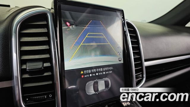 Porsche Cayenne 2011 — photo 15