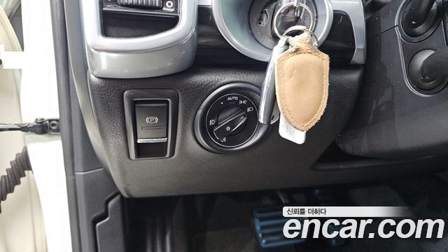 Porsche Cayenne 2011 — photo 16