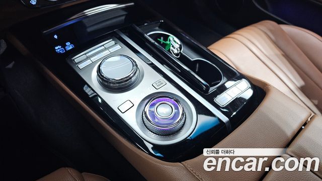 Genesis G80 2023 — photo 12
