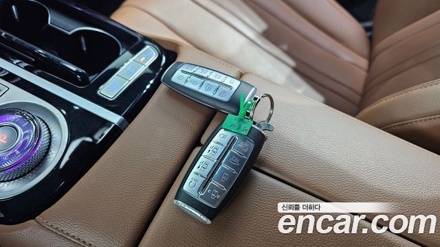 Genesis G80 2023 — photo 21