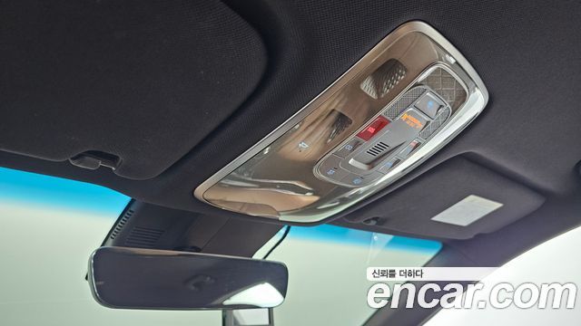 Genesis G80 2023 — photo 24