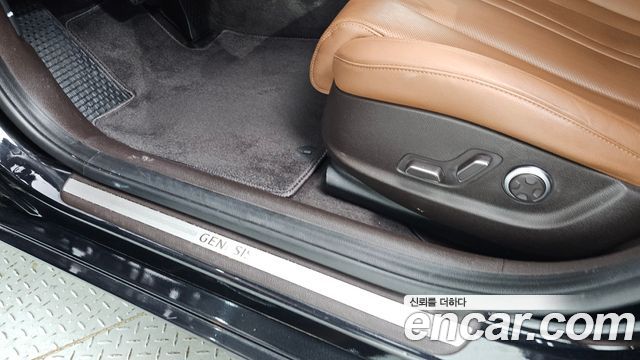 Genesis G80 2023 — photo 27