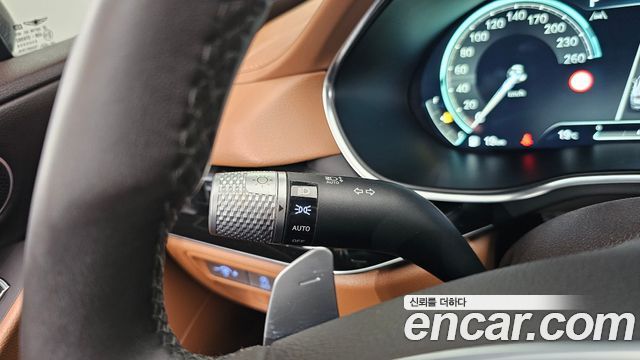 Genesis G80 2023 — photo 28